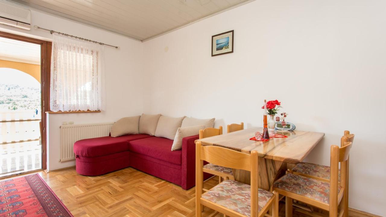 Apartment Branko Šilo Quarto foto
